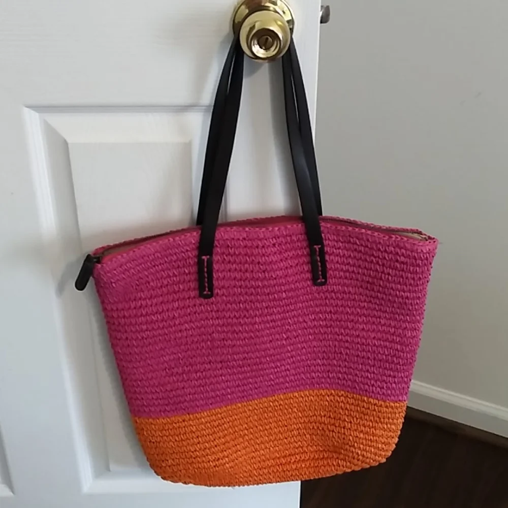 Gap pink‎ and orange crocheted bag